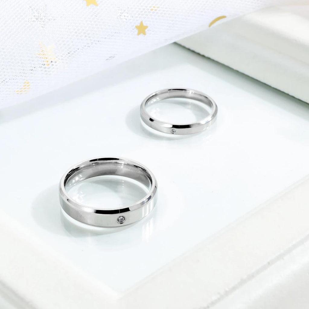 Classical Shinning Single Diamond Couple Rings