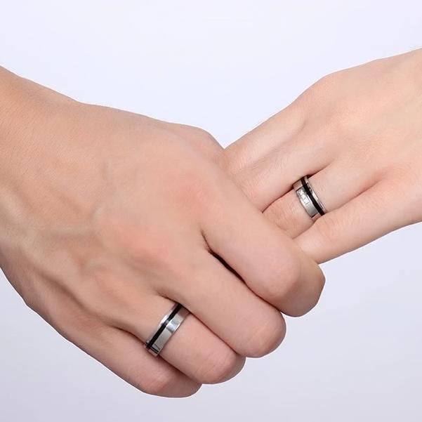 Black Enamel Round Cut Gemstones Promise Rings for Couples