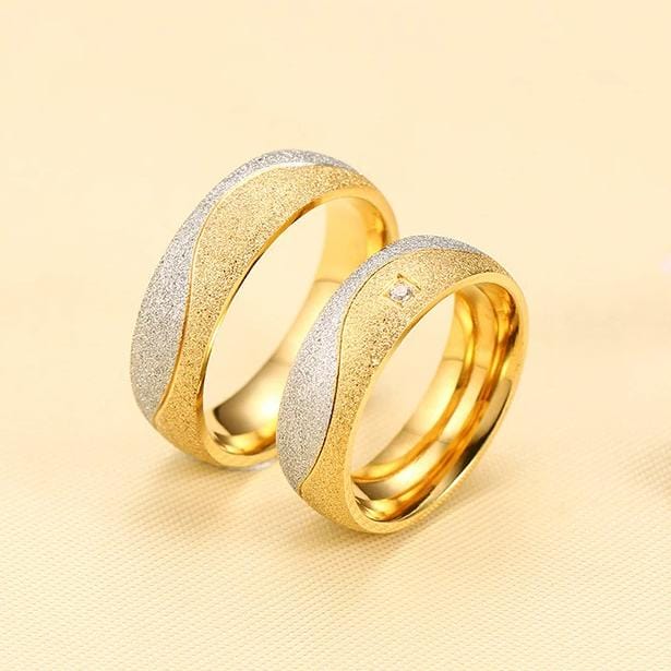Wave Pattern Shinning Yellow Gold Plated Stainless Steel Couple Rings
